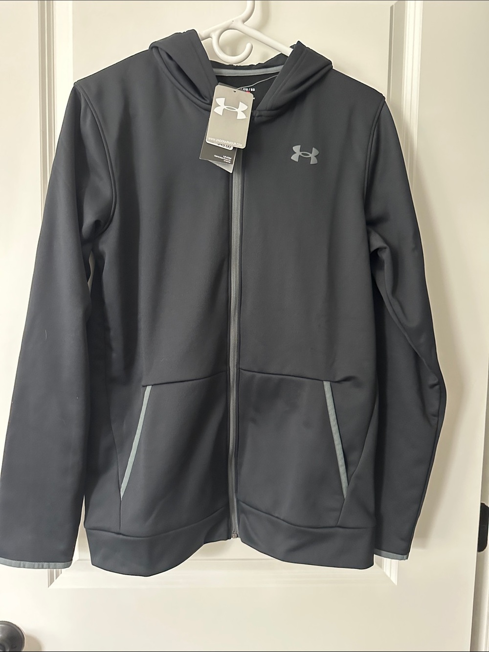New Under Armour Full Zip Hooded Jacket, Size YXL.